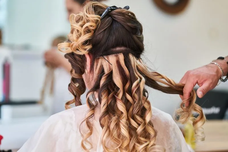Coloración de cabello y mechas balayage