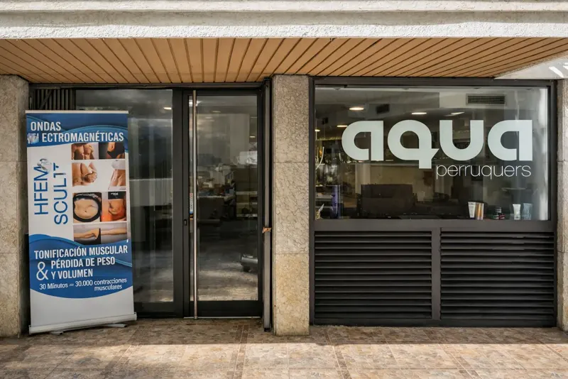 Interior del salón Aqua Perruquers en Sant Feliu de Llobregat